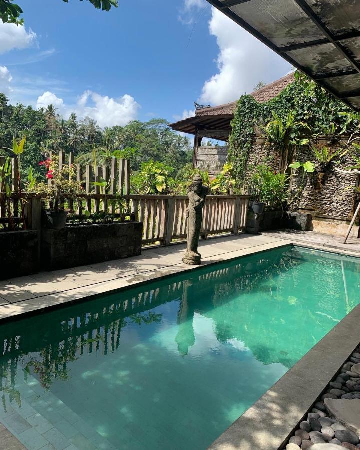 Ubud Paras Villa Exterior foto