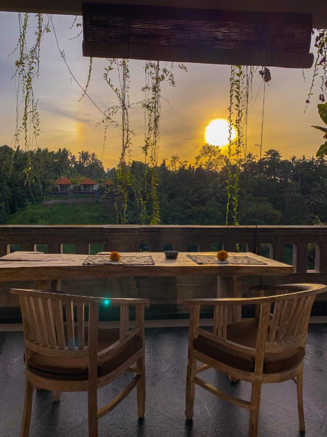Ubud Paras Villa Exterior foto